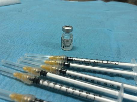 Vaccini: iniziata somministrazione domiciliare nel cosentino