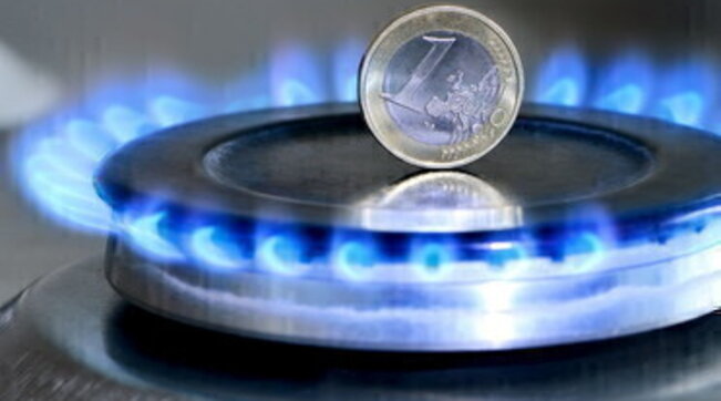 Gas, Arera: “La bolletta a ottobre scende del 12,9%, ma risalirà fra novembre e gennaio”