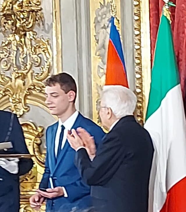 Il Presidente Mattarella conferisce l’Attestato d’Onore di “Alfiere della Repubblica” al cosentino Francesco Spataro